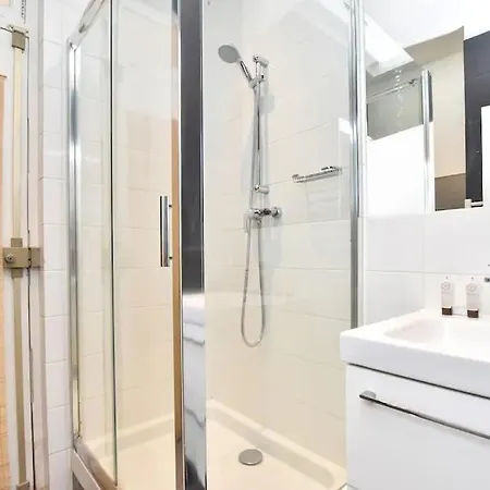Goodguest-Appartement Design Et Cosy Batignolles Paris Exterior photo